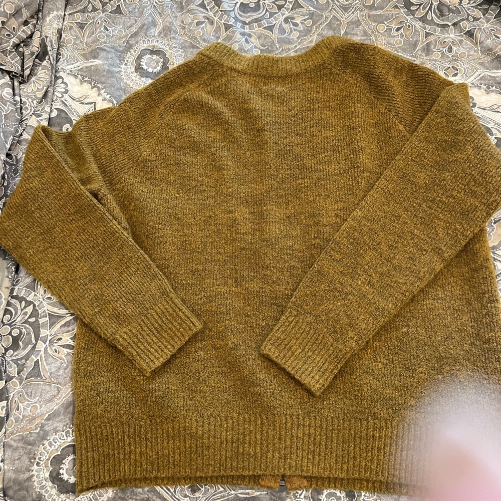 Woman’s Peyton Jensen zip up sweater medium mustard color .